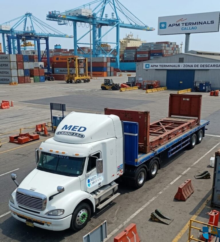 Transporte de Contenedores Flat Rack - Med Cargo SAC